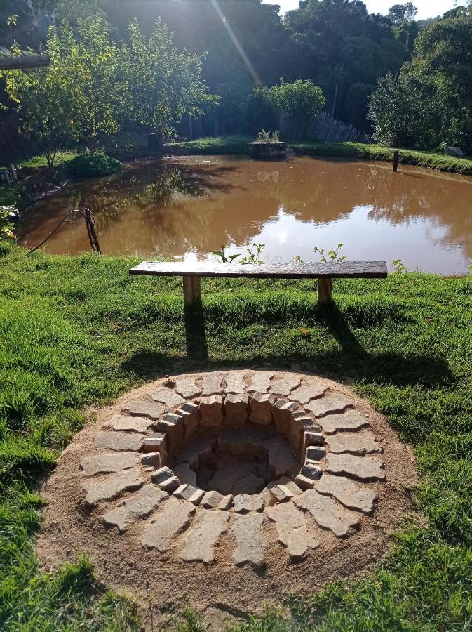 Chacara Recanto Das Pedras Para 8 Pessoas Serra Negra  Exteriér fotografie
